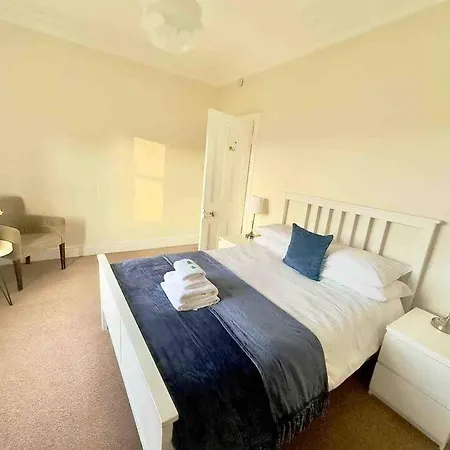 Spacious & Bright 3 Bed Harrogate Apartment Exterior photo